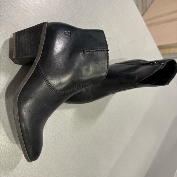 Frye Ankle Boots, 6.5, Black Leather, Side Zip, 2” Heel NWOT - Picture 7 of 7